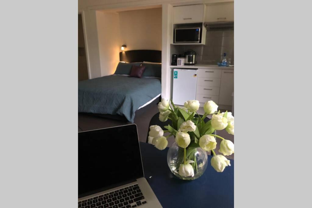 Ferienwohnung East Melbourne City Studio - Amazing Location & Sunny Charm Exterior foto